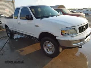✅ 1997 Ford F-150 XL • VIN: 1FTDX1864VKA09145 • Lot: 43625381. Listed on IAAI with 196,148 mi. Free auction sales archive from the USA and detailed vehicle history report at DreamBid. Image 1.