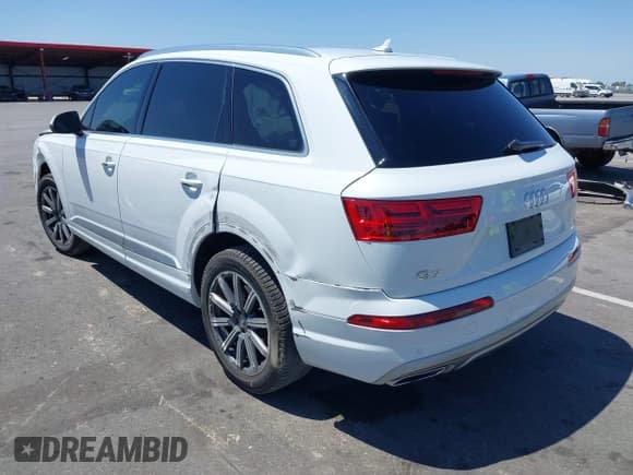 ✅ 2019 Audi Q7 Premium Plus • VIN: WA1LHAF77KD031333 • Lot: 42550869. Wystawiony na IAAI z przebiegiem 90 672 mil. Bezpłatny archiwum sprzedaży aukcyjnych z USA i szczegółowy raport historii pojazdu na DreamBid. Zdjęcie 3.