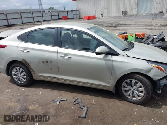 ✅ 2020 Hyundai Accent SE • VIN: 3KPC24A63LE094663 • Лот: 41950956. Опубликован ранее на IAAI с пробегом 64 507 миль. Бесплатный доступ к архиву аукционных продаж из США и подробный отчёт об истории автомобиля на DreamBid. Изображение 13.