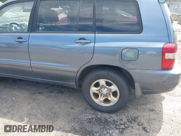 2007 Toyota Highlander с VIN JTEGD21A970158378, выставлен на аукционе IAAI как лот 43037835 с пробегом 391 903 миль миль и . История ставок и продаж доступна на DreamBid. Изображение 14.