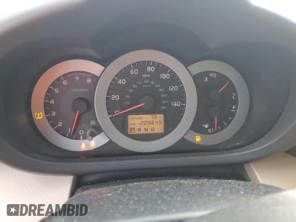 ✅ 2007 Toyota RAV4 • VIN: JTMBK33V076025273 • Lot: 85665845. Listed on Copart with 209,645 mi. Free auction sales archive from the USA and detailed vehicle history report at DreamBid. Image 9.