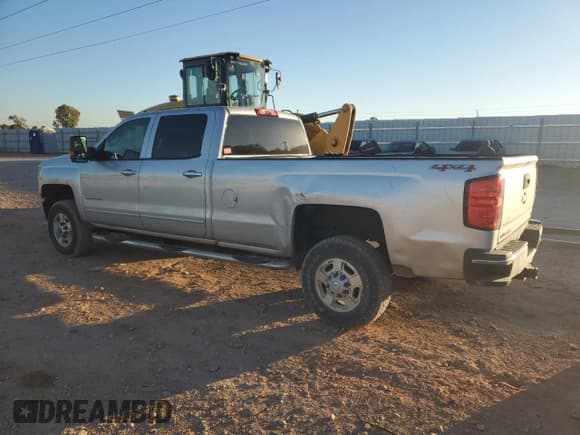 ✅ 2015 Chevrolet Silverado 2500HD LT • VIN: 1GC1KVEGXFF658934 • Лот: 90590175. Опубликован ранее на Copart с пробегом 192 610 миль. Бесплатный доступ к архиву аукционных продаж из США и подробный отчёт об истории автомобиля на DreamBid. Изображение 2.