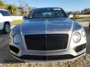✅ 2019 Bentley Bentayga V8 • VIN: SJAAM2ZV4KC024727 • Lot: 74625214. Listed on Copart with Not provided. Free auction sales archive from the USA and detailed vehicle history report at DreamBid. Image 5.