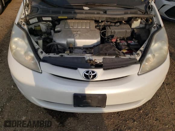 ✅ 2008 Toyota Sienna XLE • VIN: 5TDZK22C38S161200 • Lot: 80016865. Wystawiony na Copart z przebiegiem 195 148 mil. Bezpłatny archiwum sprzedaży aukcyjnych z USA i szczegółowy raport historii pojazdu na DreamBid. Zdjęcie 12.