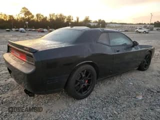 ✅ 2009 Dodge Challenger SRT-8 • VIN: 2B3LJ74WX9H548924 • Lot: 74399194. Wystawiony na Copart z przebiegiem Nie podano. Bezpłatny archiwum sprzedaży aukcyjnych z USA i szczegółowy raport historii pojazdu na DreamBid. Zdjęcie 3.