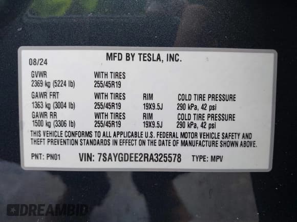 ✅ 2024 Tesla Model Y Long Range • VIN: 7SAYGDEE2RA325578 • Lot: 43287018. Wystawiony na IAAI z przebiegiem 6 864 mil. Bezpłatny archiwum sprzedaży aukcyjnych z USA i szczegółowy raport historii pojazdu na DreamBid. Zdjęcie 9.