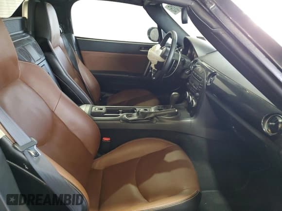 ✅ 2013 Mazda MX-5 Miata Grand Touring • VIN: JM1NC2PF4D0226826 • Lot: 60051315. Listed on Copart with 39,398 mi. Free auction sales archive from the USA and detailed vehicle history report at DreamBid. Image 10.