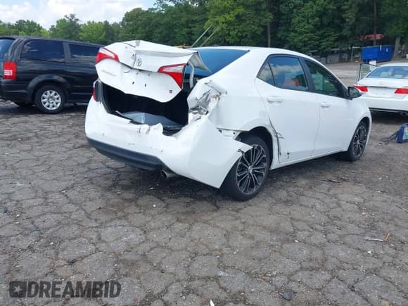 ✅ 2016 Toyota Corolla L • VIN: 2T1BURHE9GC487023 • Lot: 42406868. Listed on IAAI with 111,634 mi. Free auction sales archive from the USA and detailed vehicle history report at DreamBid. Image 4.