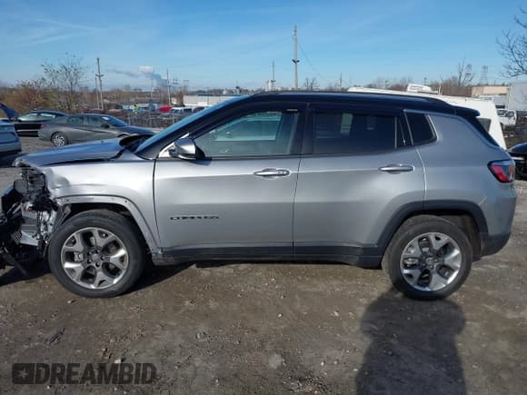 ✅ 2018 Jeep Compass Limited • VIN: 3C4NJDCB8JT478968 • Lot: 43809372. Listed on IAAI with 36,570 mi. Free auction sales archive from the USA and detailed vehicle history report at DreamBid. Image 14.