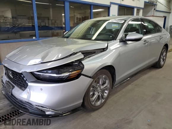 ✅ 2024 Honda Accord EX-L • VIN: 1HGCY2F60RA014468 • Lot: 92714595. Listed on Copart with 15,062 mi. Free auction sales archive from the USA and detailed vehicle history report at DreamBid. Image 1.