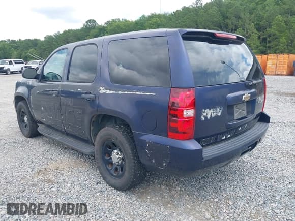 ✅ 2011 Chevrolet Tahoe Commercial • VIN: 1GNLC2E06BR365121 • Lot: 42462733. Listed on IAAI with 205,890 mi. Free auction sales archive from the USA and detailed vehicle history report at DreamBid. Image 3.