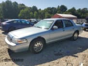 ✅ 2008 Mercury Grand Marquis GS • VIN: 2MEFM74V98X617907 • Lot: 68399375. Wystawiony na Copart z przebiegiem 136 168 mil. Bezpłatny archiwum sprzedaży aukcyjnych z USA i szczegółowy raport historii pojazdu na DreamBid. Zdjęcie 1.