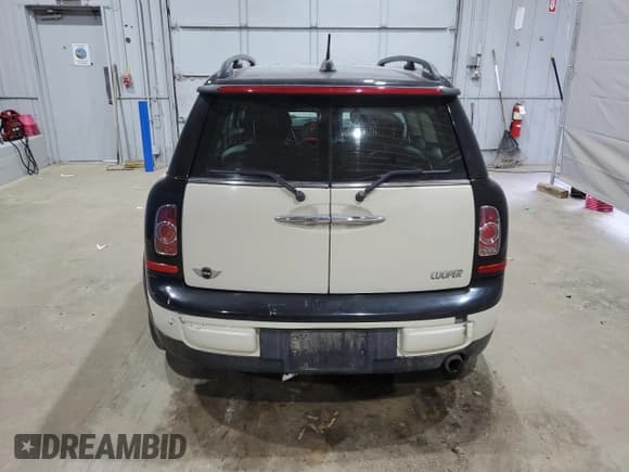 ✅ 2011 MINI Clubman • VIN: WMWZF3C55BT188284 • Lot: 70650145. Listed on Copart with 150,908 mi. Free auction sales archive from the USA and detailed vehicle history report at DreamBid. Image 6.