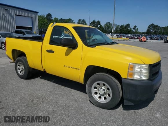 ✅ 2008 Chevrolet Silverado 1500 Work Truck • VIN: 1GCEC14008Z265229 • Lot: 53233395. Listed on Copart with 124,674 mi. Free auction sales archive from the USA and detailed vehicle history report at DreamBid. Image 4.