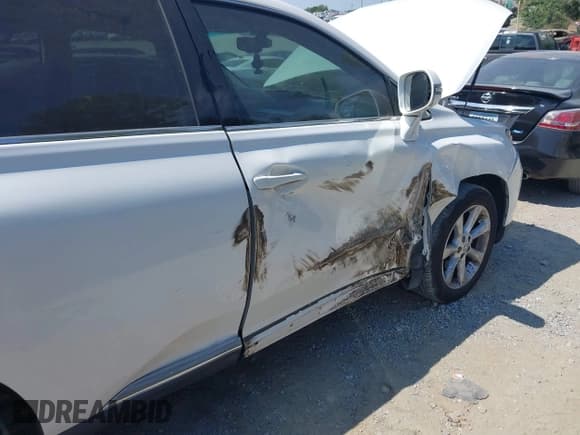 ✅ 2011 Lexus RX 350 • VIN: 2T2ZK1BA8BC053823 • Lot: 43029513. Wystawiony na IAAI z przebiegiem 195 707 mil. Bezpłatny archiwum sprzedaży aukcyjnych z USA i szczegółowy raport historii pojazdu na DreamBid. Zdjęcie 6.