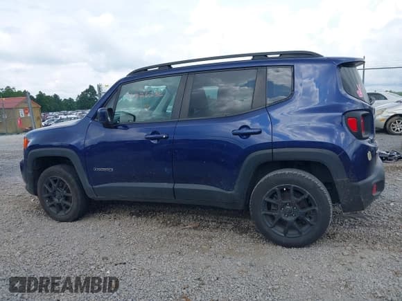 ✅ 2019 Jeep Renegade Altitude • VIN: ZACNJBBB3KPK08543 • Lot: 42826236. Listed on IAAI with 94,729 mi. Free auction sales archive from the USA and detailed vehicle history report at DreamBid. Image 15.
