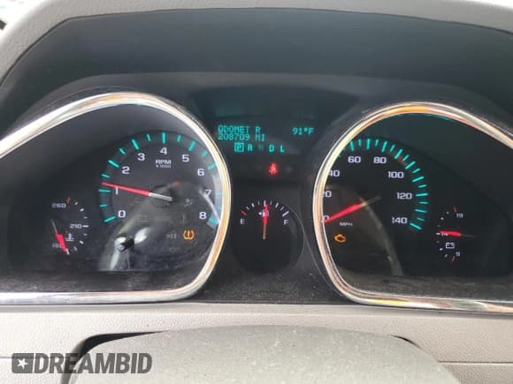 ✅ 2009 Chevrolet Traverse LS • VIN: 1GNEV13D89S175312 • Lot: 63101105. Wystawiony na Copart z przebiegiem 208 709 mil. Bezpłatny archiwum sprzedaży aukcyjnych z USA i szczegółowy raport historii pojazdu na DreamBid. Zdjęcie 9.