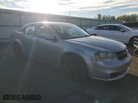 ✅ 2014 Dodge Avenger SXT • VIN: 1C3CDZCG8EN173505 • Lot: 86291305. Listed on Copart with 93,725 mi. Free auction sales archive from the USA and detailed vehicle history report at DreamBid. Image 4.