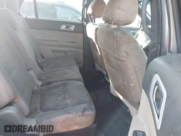 ✅ 2014 Ford Explorer XLT • VIN: 1FM5K7D84EGB72955 • Lot: 43601770. Wystawiony na IAAI z przebiegiem 165 590 mil. Bezpłatny archiwum sprzedaży aukcyjnych z USA i szczegółowy raport historii pojazdu na DreamBid. Zdjęcie 8.