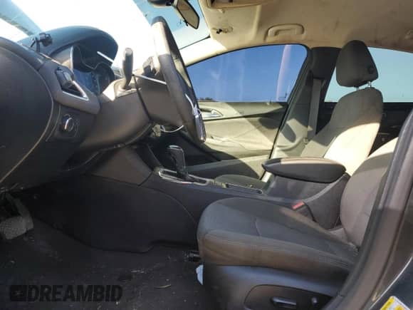 2017 Chevrolet Cruze LT z VIN 3G1BE6SM5HS596541, wystawiony jako Copart lot #86630825 z przebiegiem 147 101 mil mil oraz Szkoda całkowita • Salvage title. Historia ofert i sprzedaży dostępna na DreamBid. Obrazek 7.