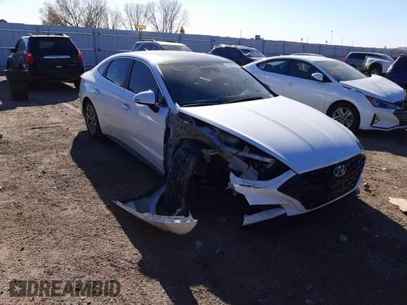 2020 Hyundai Sonata SEL с VIN 5NPEF4JA5LH035322, выставлен на аукционе Copart как лот 65686372 с пробегом 20 472 миль миль и . История ставок и продаж доступна на DreamBid. Изображение 11.