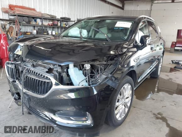 ✅ 2021 Buick Enclave Premium • VIN: 5GAEVBKW0MJ175547 • Lot: 42938326. Wystawiony na IAAI z przebiegiem 66 834 mil. Bezpłatny archiwum sprzedaży aukcyjnych z USA i szczegółowy raport historii pojazdu na DreamBid. Zdjęcie 18.