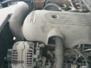 ✅ 2005 Chevrolet Suburban LT • VIN: 1GNFK16Z45J157703 • Lot: 41840882. Wystawiony na IAAI z przebiegiem 337 113 mil. Bezpłatny archiwum sprzedaży aukcyjnych z USA i szczegółowy raport historii pojazdu na DreamBid. Zdjęcie 17.