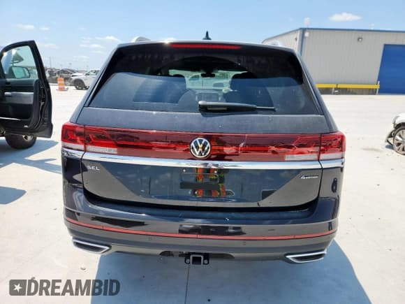 ✅ 2024 Volkswagen Atlas SEL • VIN: 1V2BR2CA4RC533736 • Lot: 67526605. Listed on Copart with 14,868 mi. Free auction sales archive from the USA and detailed vehicle history report at DreamBid. Image 6.