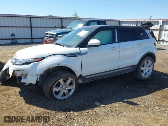 ✅ 2015 Land Rover Range Rover Evoque Pure Premium • VIN: SALVR2BG4FH077779 • Lot: 42647460. Wystawiony na IAAI z przebiegiem Nie podano. Bezpłatny archiwum sprzedaży aukcyjnych z USA i szczegółowy raport historii pojazdu na DreamBid. Zdjęcie 17.