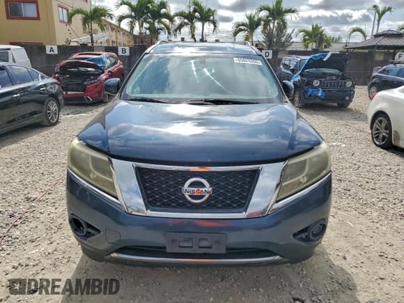 ✅ 2013 Nissan Pathfinder SV • VIN: 5N1AR2MM7DC685066 • Lot: 95029355. Listed on Copart with 221,908 mi. Free auction sales archive from the USA and detailed vehicle history report at DreamBid. Image 5.