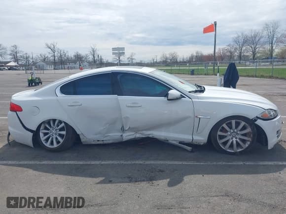 ✅ 2012 Jaguar XF • VIN: SAJWA0FB5CLS44974 • Lot: 41968948. Wystawiony na IAAI z przebiegiem 105 361 mil. Bezpłatny archiwum sprzedaży aukcyjnych z USA i szczegółowy raport historii pojazdu na DreamBid. Zdjęcie 13.