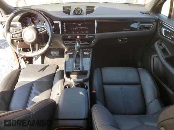 ✅ 2024 Porsche Macan • VIN: WP1AA2A59RLB10787 • Lot: 82167125. Wystawiony na Copart z przebiegiem 10 857 mil. Bezpłatny archiwum sprzedaży aukcyjnych z USA i szczegółowy raport historii pojazdu na DreamBid. Zdjęcie 8.