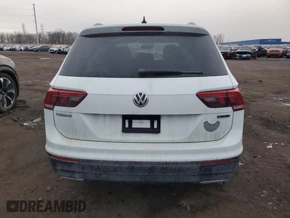 ✅ 2020 Volkswagen Tiguan S • VIN: 3VV0B7AXXLM061051 • Lot: 47540625. Listed on Copart with 78,737 mi. Free auction sales archive from the USA and detailed vehicle history report at DreamBid. Image 6.