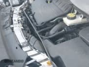 ✅ 2017 Ford Escape SE • VIN: 1FMCU0GD3HUC26799 • Lot: 43487846. Wystawiony na IAAI z przebiegiem 99 440 mil. Bezpłatny archiwum sprzedaży aukcyjnych z USA i szczegółowy raport historii pojazdu na DreamBid. Zdjęcie 12.