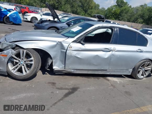 ✅ 2015 BMW 3 Series 328i • VIN: WBA3C1C53FK123724 • Lot: 43114217. Listed on IAAI with 149,763 mi. Free auction sales archive from the USA and detailed vehicle history report at DreamBid. Image 6.