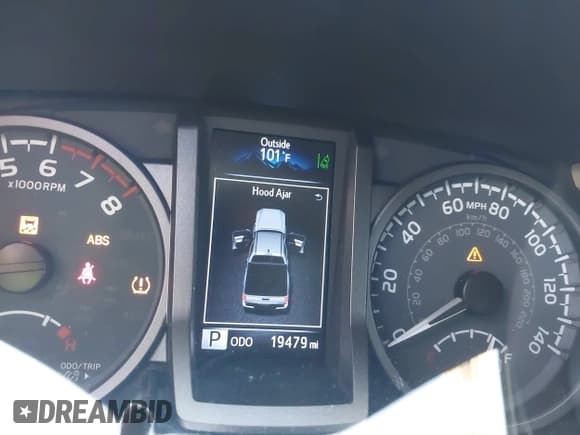 ✅ 2022 Toyota Tacoma SR • VIN: 3TMCZ5AN3NM464642 • Lot: 42322758. Listed on IAAI with 19,479 mi. Free auction sales archive from the USA and detailed vehicle history report at DreamBid. Image 7.