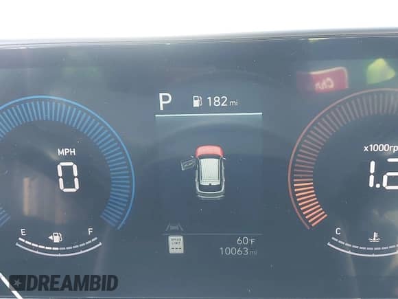 2024 Hyundai Kona SEL with VIN KM8HB3ABXRU184590, listed as a IAAI auction lot 41701589 with 10,063 mi miles and . Bid and sale history available at DreamBid. Image 7.