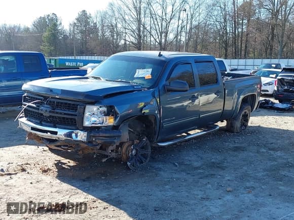 ✅ 2009 Chevrolet Silverado 2500HD LT • VIN: 1GCHK53K49F133555 • Лот: 41231398. Опубликован ранее на IAAI с пробегом Не указан. Бесплатный доступ к архиву аукционных продаж из США и подробный отчёт об истории автомобиля на DreamBid. Изображение 20.