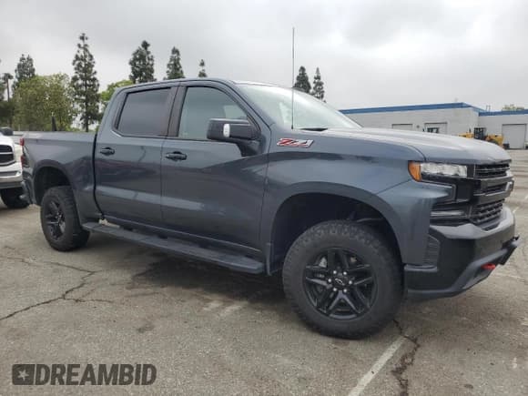 ✅ 2022 Chevrolet Silverado 1500 LT Trail Boss • VIN: 1GCPYFED0NZ219856 • Lot: 58263195. Wystawiony na Copart z przebiegiem 37 682 mil. Bezpłatny archiwum sprzedaży aukcyjnych z USA i szczegółowy raport historii pojazdu na DreamBid. Zdjęcie 4.