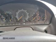 ✅ 1996 Mercedes-Benz SL 500 • VIN: WDBFA67FXTF131702 • Lot: 76585014. Wystawiony na Copart z przebiegiem Nie podano. Bezpłatny archiwum sprzedaży aukcyjnych z USA i szczegółowy raport historii pojazdu na DreamBid. Zdjęcie 9.