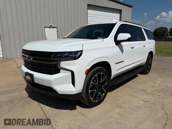 ✅ 2022 Chevrolet Suburban RST • VIN: 1GNSKEKD3NR218993 • Lot: 67100695. Listed on Copart with 44,452 mi. Free auction sales archive from the USA and detailed vehicle history report at DreamBid. Image 2.