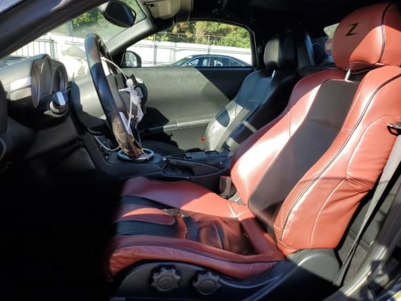 ✅ 2005 Nissan 350Z Touring • VIN: JN1AZ36A05M751209 • Lot: 86710285. Listed on Copart with Not provided. Free auction sales archive from the USA and detailed vehicle history report at DreamBid. Image 7.