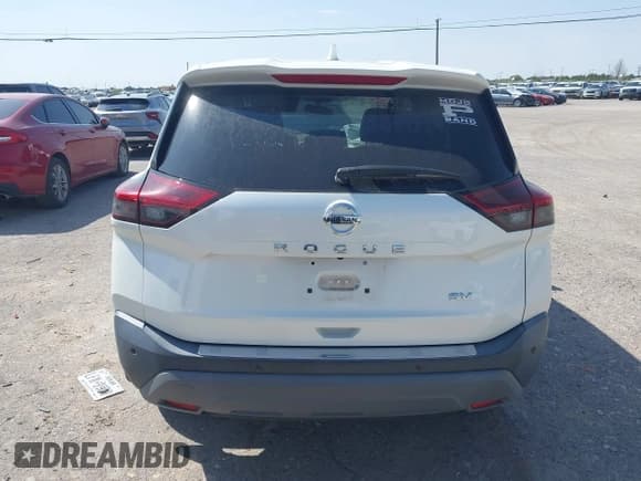 ✅ 2021 Nissan Rogue SV • VIN: 5N1AT3BA5MC812977 • Lot: 42963218. Wystawiony na IAAI z przebiegiem 15 232 mil. Bezpłatny archiwum sprzedaży aukcyjnych z USA i szczegółowy raport historii pojazdu na DreamBid. Zdjęcie 16.
