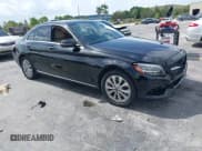 ✅ 2019 Mercedes-Benz C 300 • VIN: 55SWF8EB8KU302480 • Lot: 42661463. Wystawiony na IAAI z przebiegiem 106 287 mil. Bezpłatny archiwum sprzedaży aukcyjnych z USA i szczegółowy raport historii pojazdu na DreamBid. Zdjęcie 1.