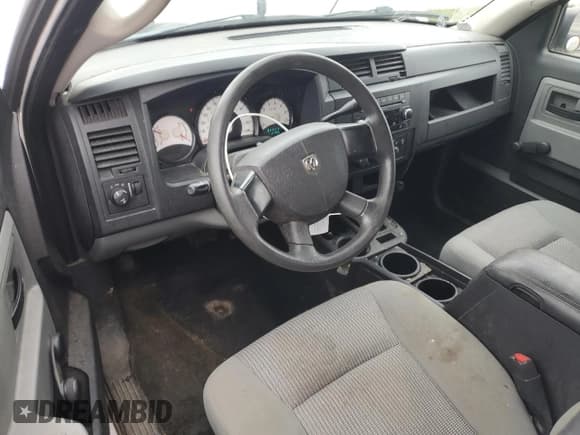 ✅ 2011 Ram Dakota ST • VIN: 1D7RE2BK5BS586551 • Лот: 87961665. Опубликован ранее на Copart с пробегом 197 905 миль. Бесплатный доступ к архиву аукционных продаж из США и подробный отчёт об истории автомобиля на DreamBid. Изображение 8.