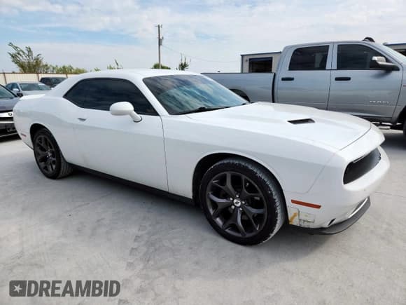 ✅ 2019 Dodge Challenger SXT • VIN: 2C3CDZAG5KH751485 • Lot: 84646485. Listed on Copart with 83,556 mi. Free auction sales archive from the USA and detailed vehicle history report at DreamBid. Image 4.