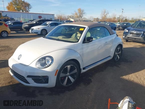 ✅ 2013 Volkswagen Beetle 2.0T • VIN: 3VW7T7AT8DM828112 • Lot: 43615215. Wystawiony na IAAI z przebiegiem Nie podano. Bezpłatny archiwum sprzedaży aukcyjnych z USA i szczegółowy raport historii pojazdu na DreamBid. Zdjęcie 2.