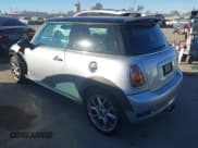 ✅ 2007 MINI Hardtop S • VIN: WMWMF73517TT82304 • Lot: 43860304. Listed on IAAI with 138,157 mi. Free auction sales archive from the USA and detailed vehicle history report at DreamBid. Image 3.