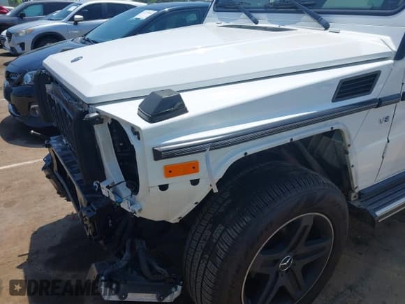 ✅ 2018 Mercedes-Benz G • VIN: WDCYC3KH1JX294493 • Lot: 42166199. Listed on IAAI with 66,597 mi. Free auction sales archive from the USA and detailed vehicle history report at DreamBid. Image 17.