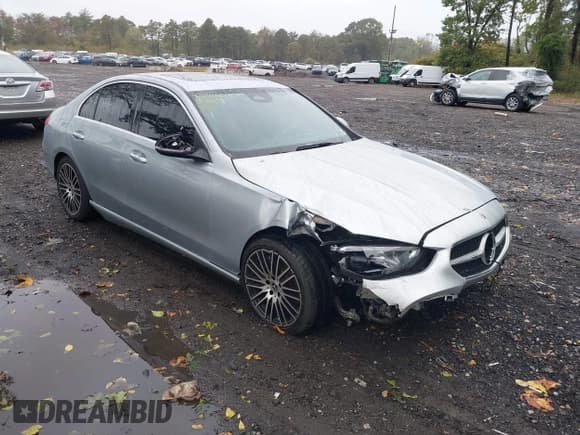 ✅ 2022 Mercedes-Benz C 300 • VIN: W1KAF4HBXNR048338 • Lot: 43440621. Wystawiony na IAAI z przebiegiem 109 065 mil. Bezpłatny archiwum sprzedaży aukcyjnych z USA i szczegółowy raport historii pojazdu na DreamBid. Zdjęcie 6.